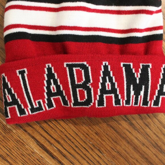 NWOT Alabama Insulated Toboggan Black/Red Pompom Unisex - Picture 4 of 6